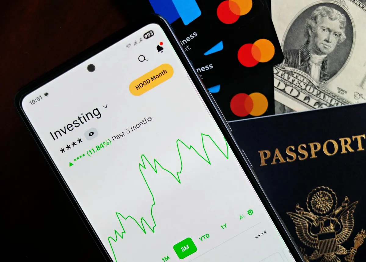 Money-saving apps on a smartphone
