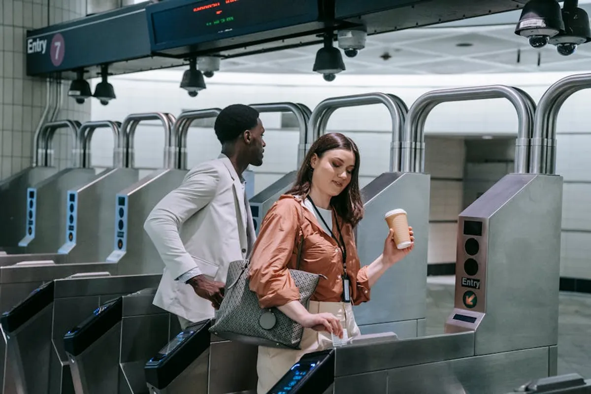 Does Subway Accept Apple Pay: Menu, Prices, Guide, and What to Know