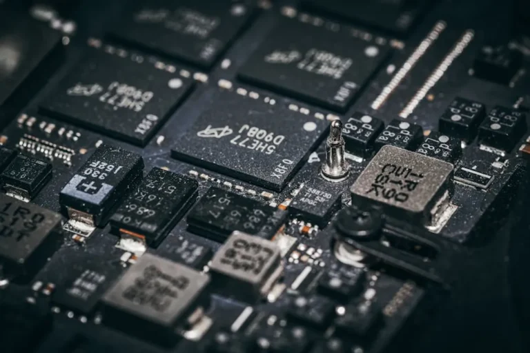 How to Save on Electronics