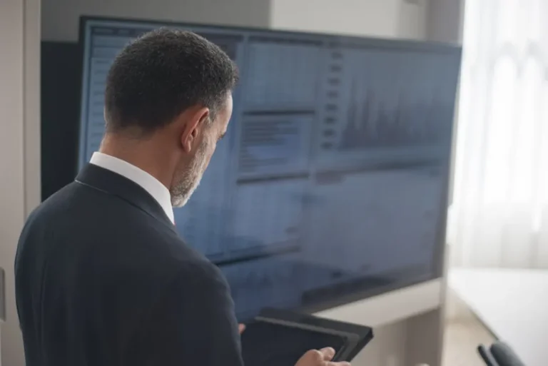 How to Track Price Drops Before Buying