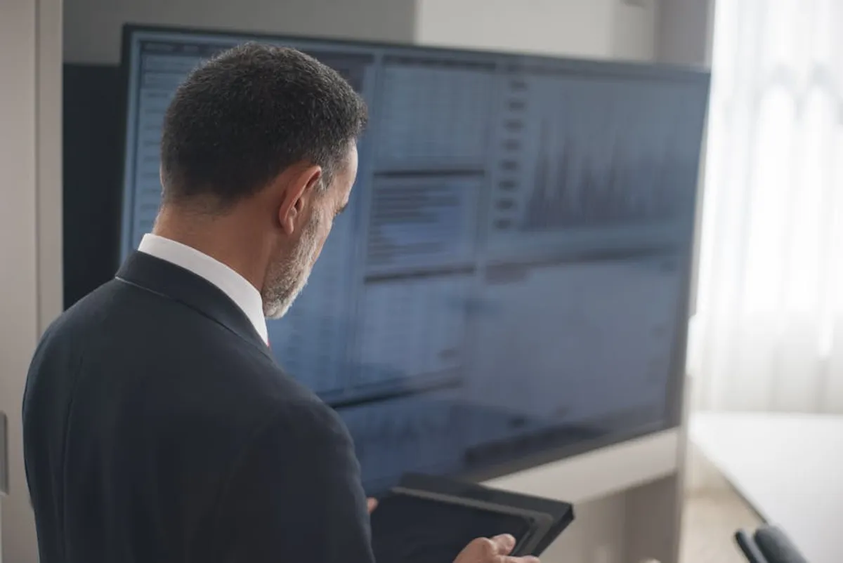 How to Track Price Drops Before Buying